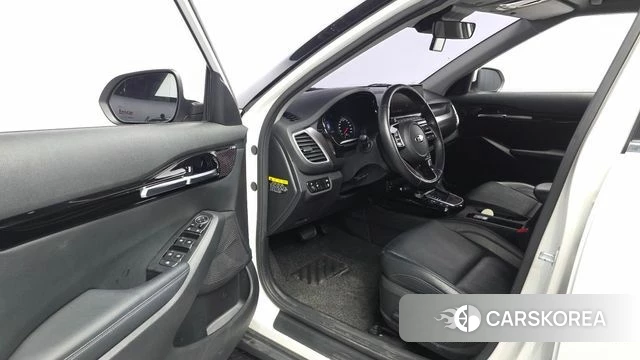 Kia Seltos id 4873126 из Кореи 31
