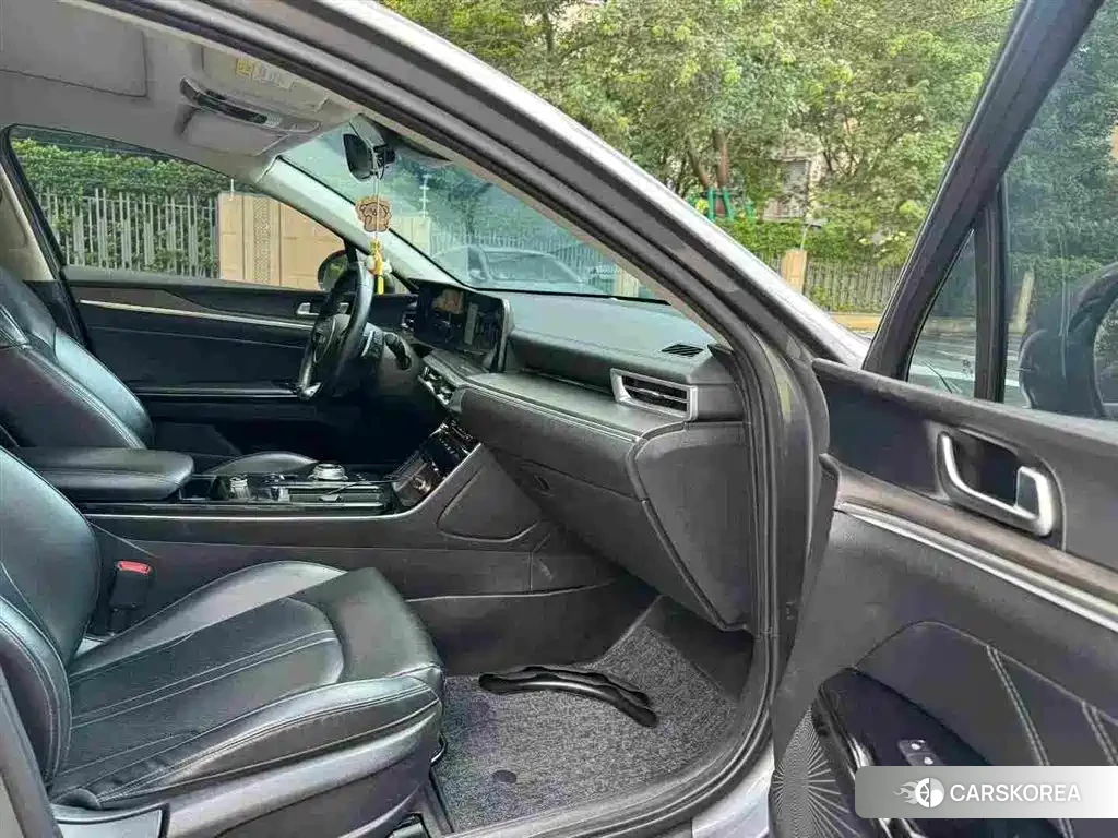 Kia K5 id 4681092 из Китая 9