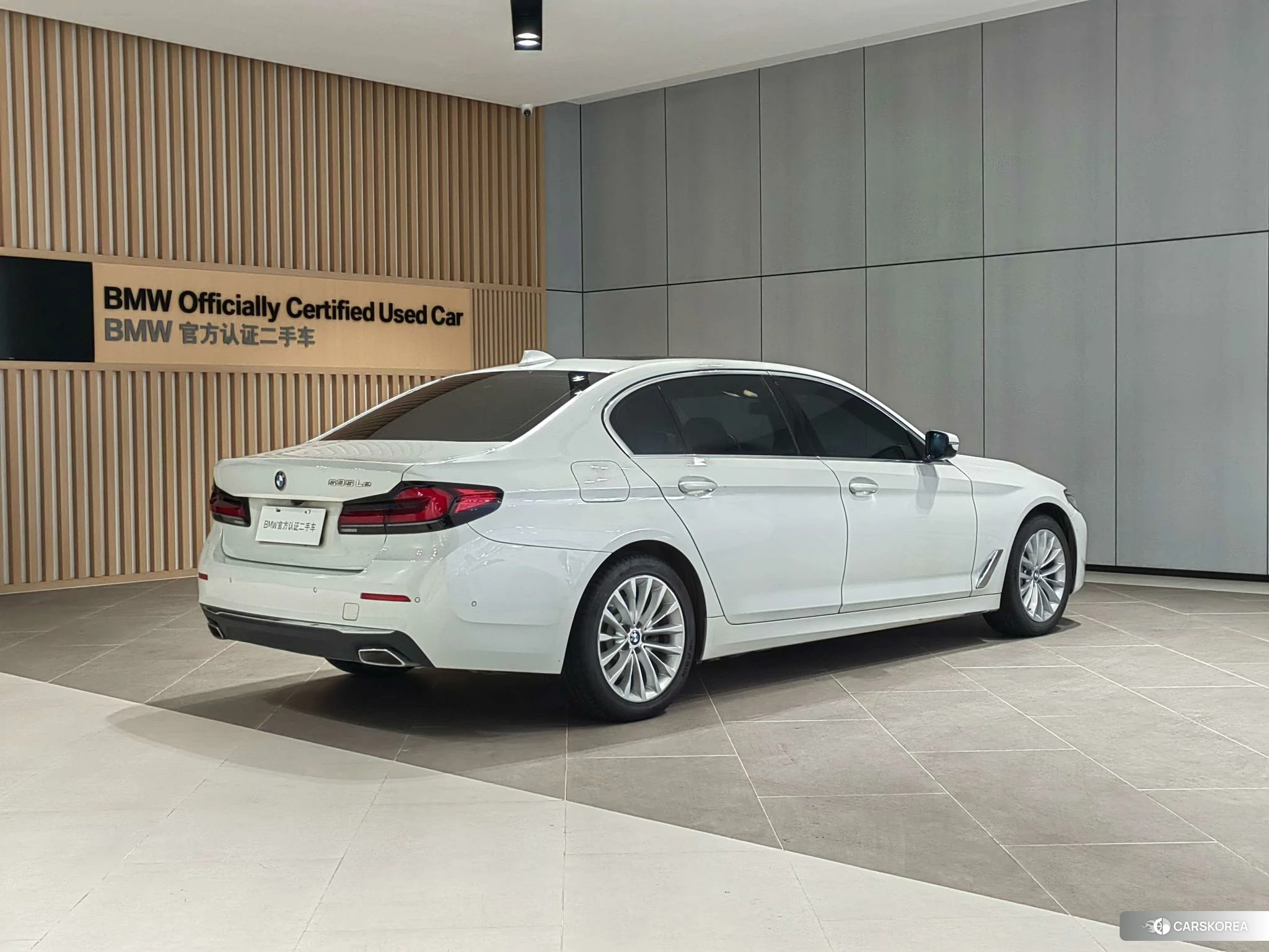 BMW 5 series PHEV id 4467582 из Китая 11