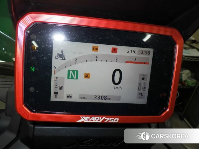 Honda X-ADV 750 id 3949403 из Японии 33