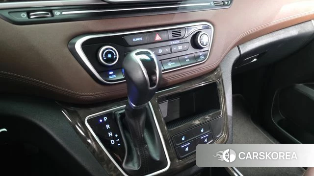 Hyundai The New Grand Starex id 4536632 из Кореи 28