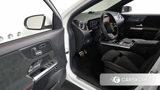 Mercedes-Benz GLA - Class H247 id 3914486 из Кореи 19