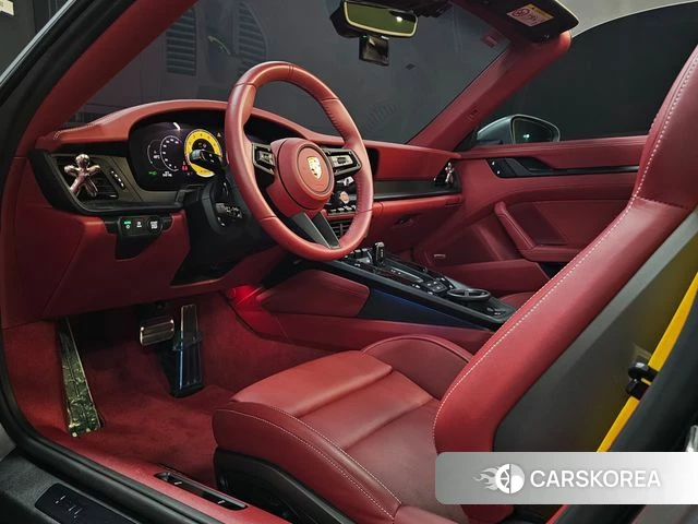 Porsche 911(992) id 4681453 из Кореи 19