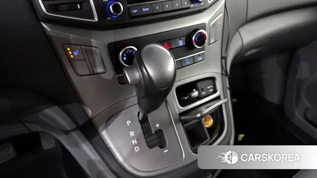 Hyundai The New Grand Starex id 3156405 из Кореи 19