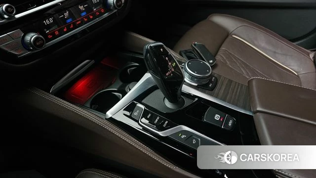 BMW 5 Series (G30) id 4632784 из Кореи 34