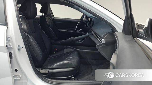 Hyundai Avante Hybrid (CN7) id 4506309 из Кореи 34