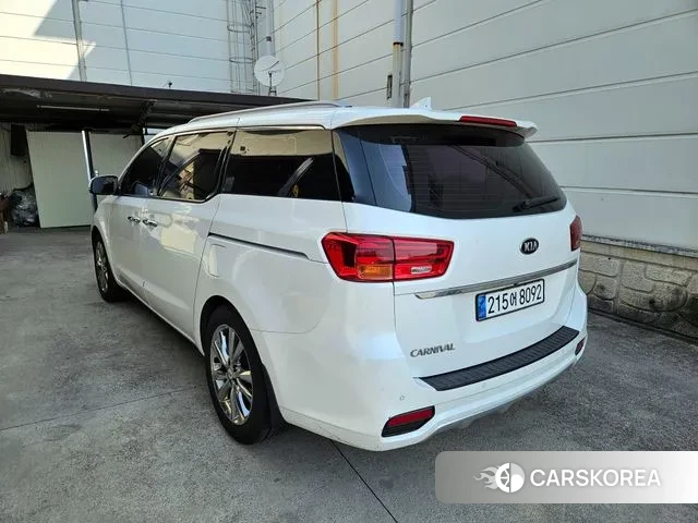 Kia The New Carnival id 3788953 из Кореи 19