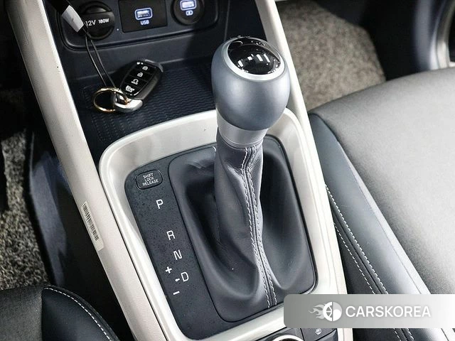 Hyundai Venue id 4424129 из Кореи 19