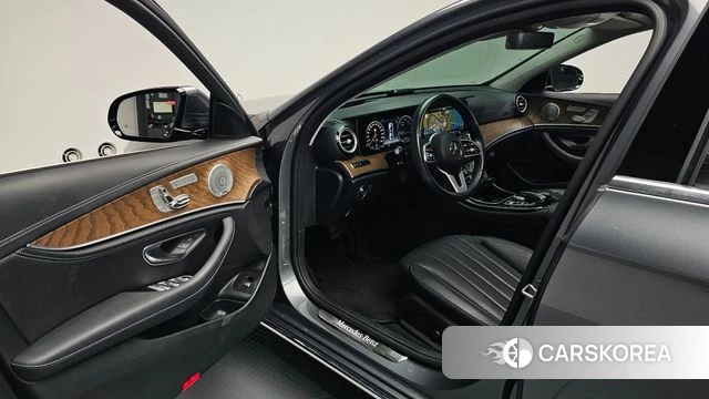 Mercedes-Benz E-Class W213 id 4476860 из Кореи 34