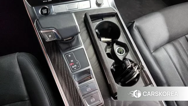 Audi A6 (C8) id 3393995 из Кореи 19