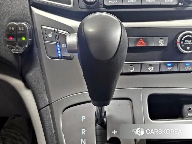 Hyundai The New Grand Starex id 3128529 из Кореи 16