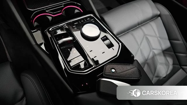 BMW 5 Series (G60) id 3850252 из Кореи 19