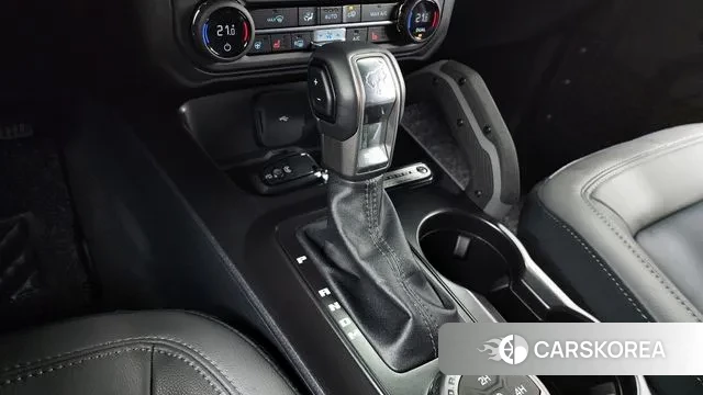 Ford Bronco 6th Generation id 3365346 из Кореи 19