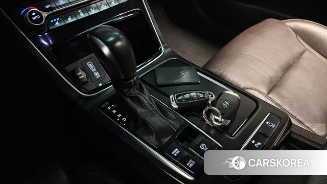 Hyundai Grandeur IG id 3319659 из Кореи 19