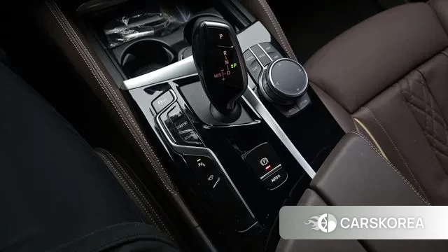 BMW 5 Series (G30) id 3036685 из Кореи 19