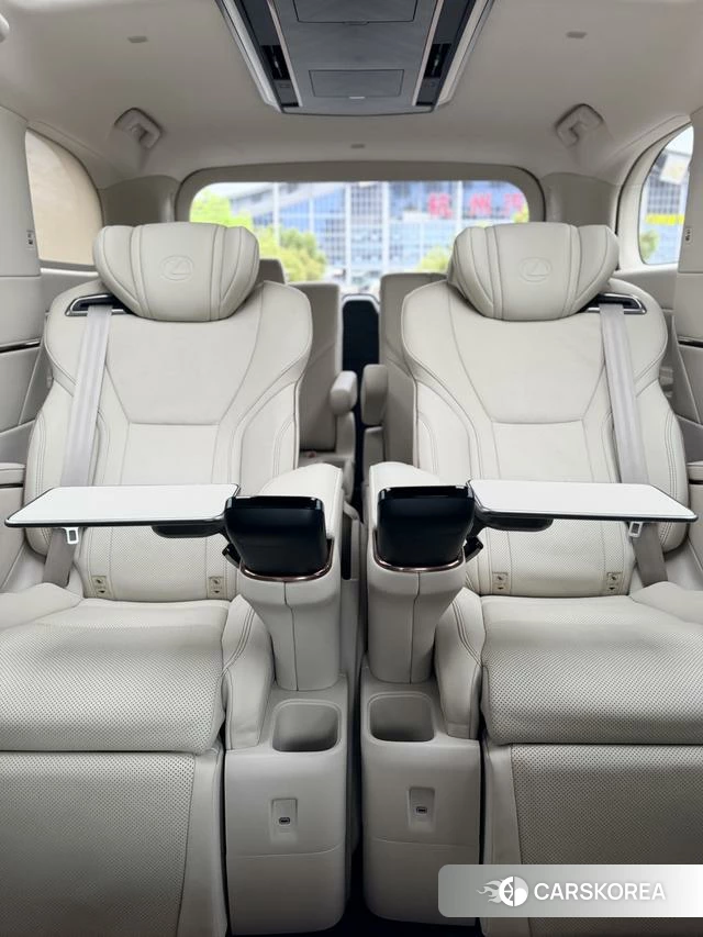 Lexus LM id 4259686 из Китая 25