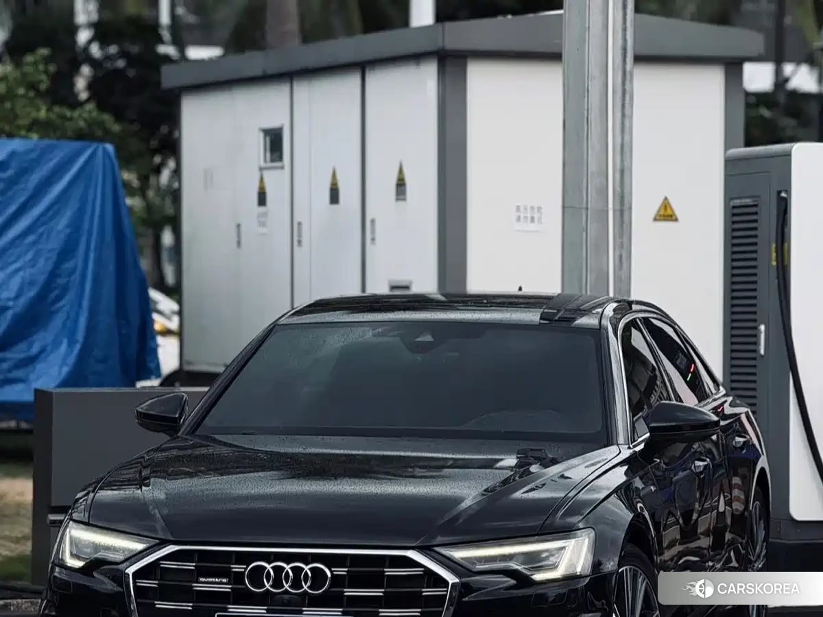 Audi A6L id 4601028 из Китая 13