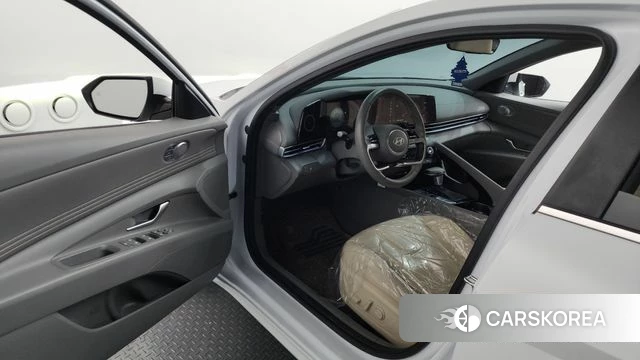 Hyundai The New Avante (CN7) id 3805496 из Кореи 19