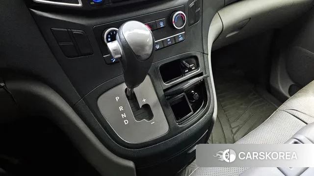 Hyundai The New Grand Starex id 3139606 из Кореи 19