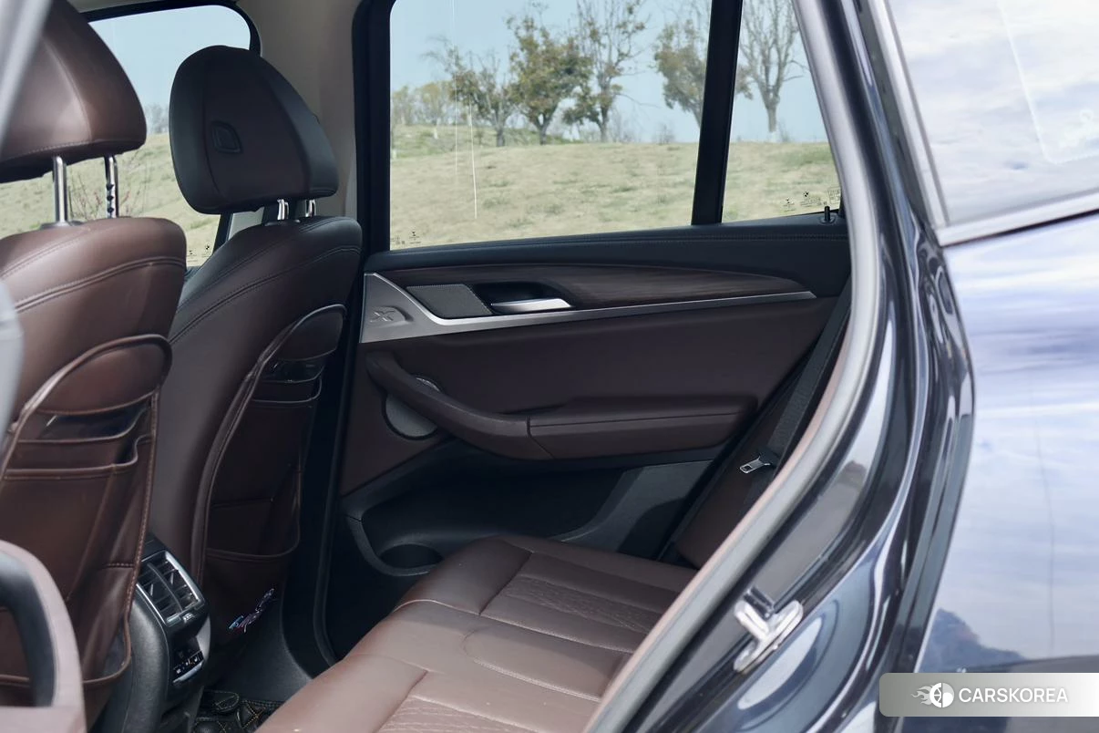 BMW X3 id 4452448 из Китая 16