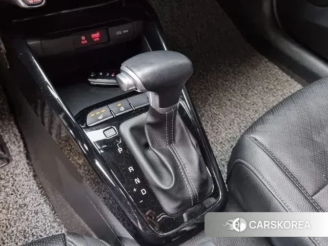 Kia Stonic id 2995752 из Кореи 19