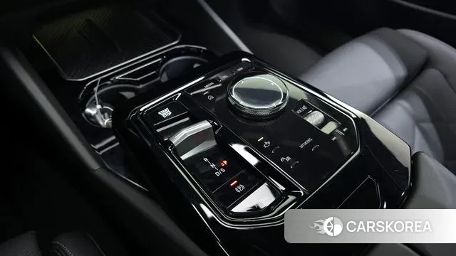 BMW 5 Series (G60) id 3472148 из Кореи 19