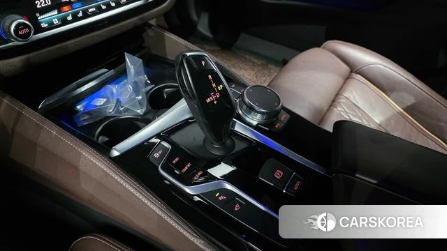 BMW 5 Series (G30) id 4180611 из Кореи 19