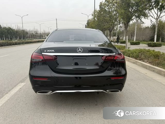 Mercedes-Benz E-class id 4263727 из Китая 10