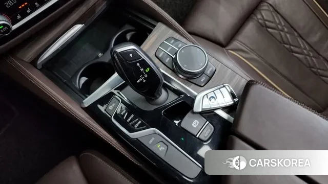 BMW 5 Series (G30) id 3578131 из Кореи 19