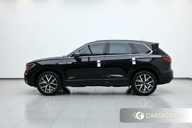 Volkswagen Touareg id 4275472 из Китая 19