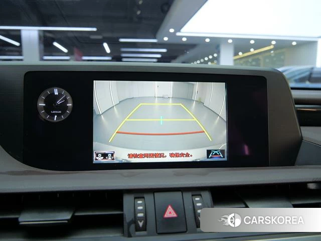 Lexus ES id 4368407 из Китая 17