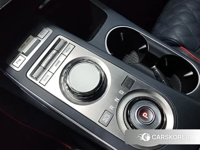 Genesis GV70 id 3252903 из Кореи 19