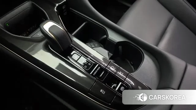 Toyota Crown Crossover id 3776117 из Кореи 19