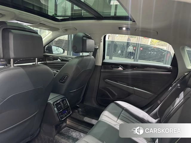 Volkswagen Passat id 4198849 из Китая 12