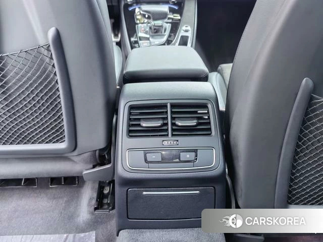 Audi A4L id 4333618 из Китая 15