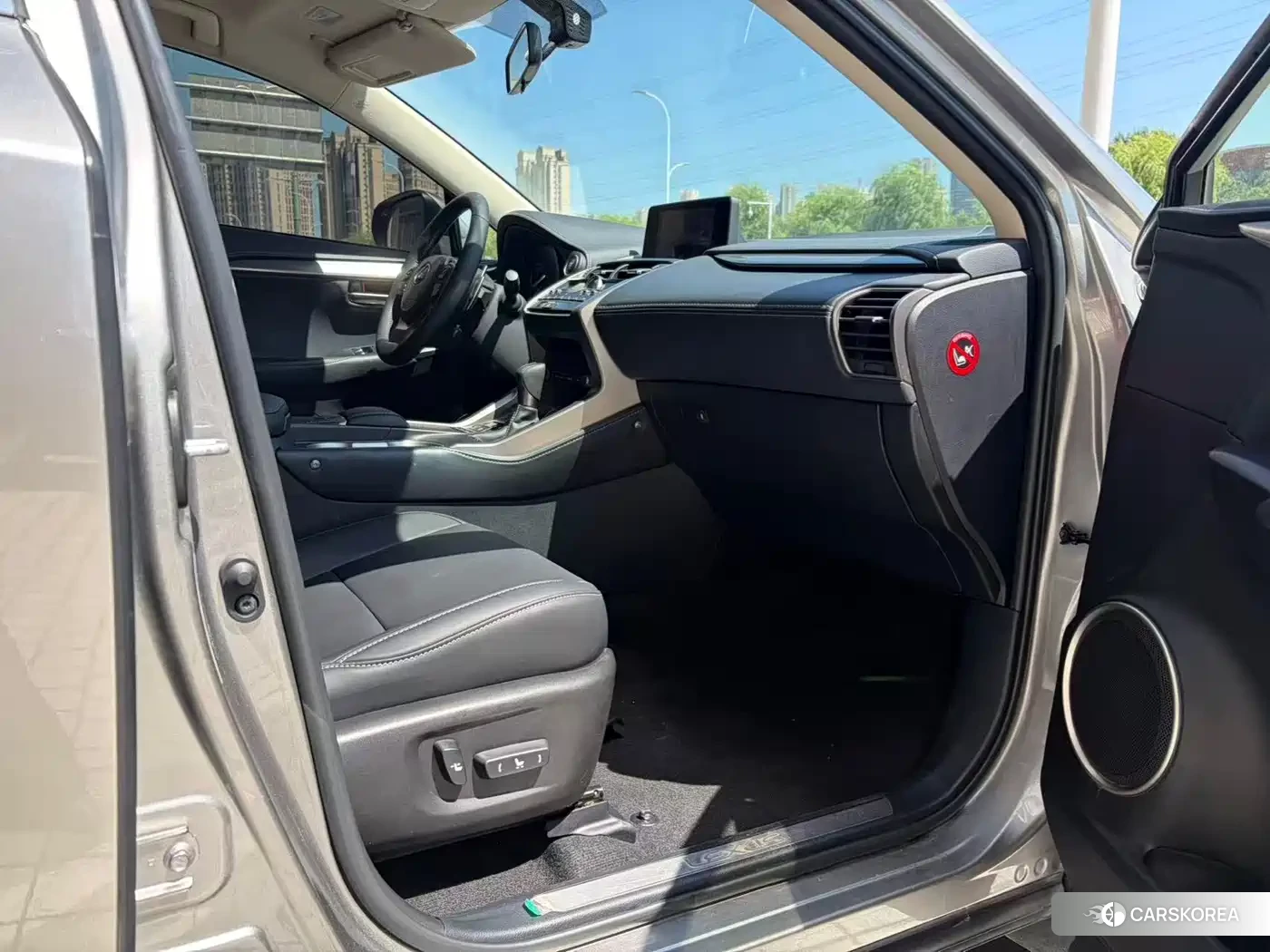 Lexus NX id 4685878 из Китая 18