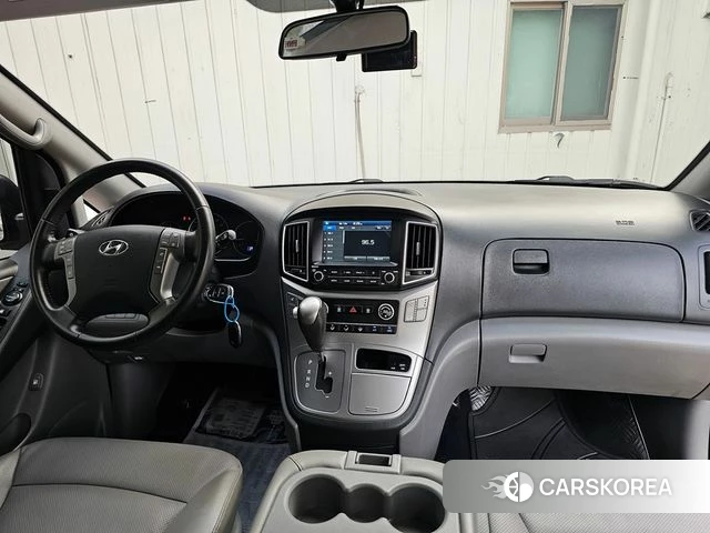 Hyundai The New Grand Starex id 4698367 из Кореи 19