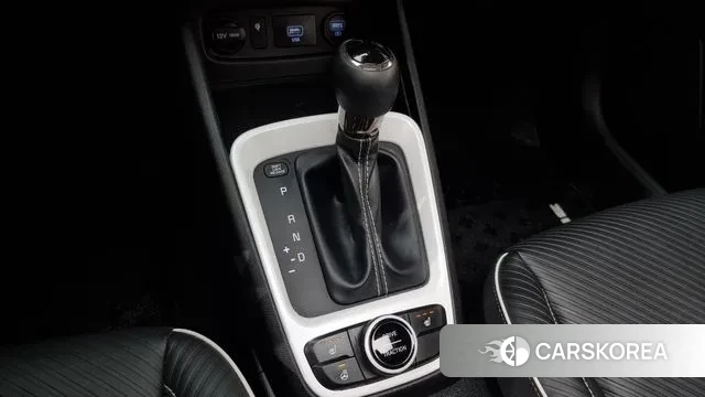 Hyundai Venue id 3703354 из Кореи 19