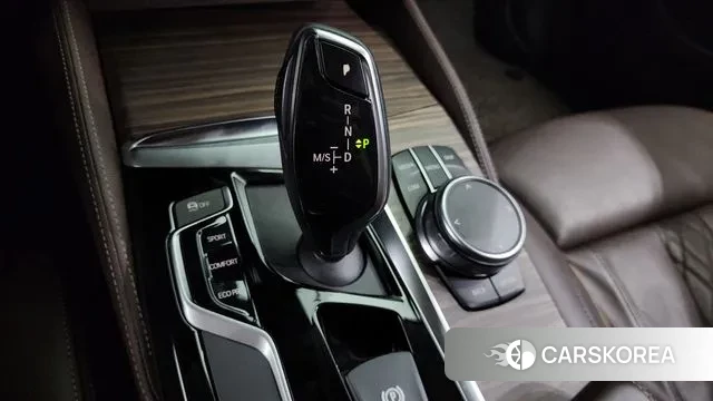 BMW 5 Series (G30) id 2981532 из Кореи 19