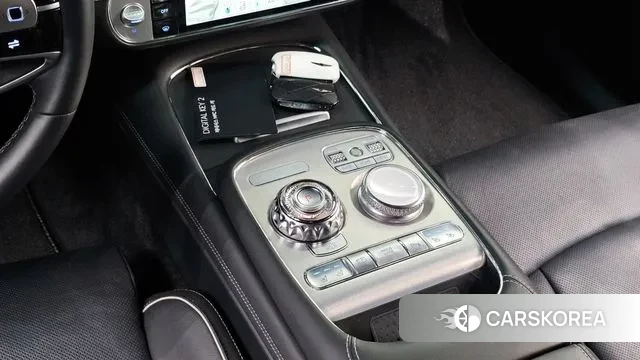 Genesis G90 (RS4) id 3746512 из Кореи 19