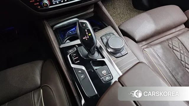 BMW 5 Series (G30) id 3413416 из Кореи 19