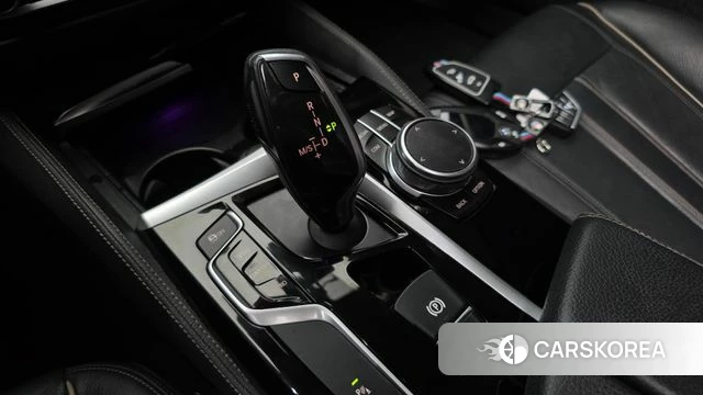 BMW 5 Series (G30) id 4417184 из Кореи 31