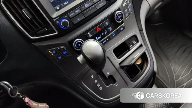 Hyundai The New Grand Starex id 3583062 из Кореи 19