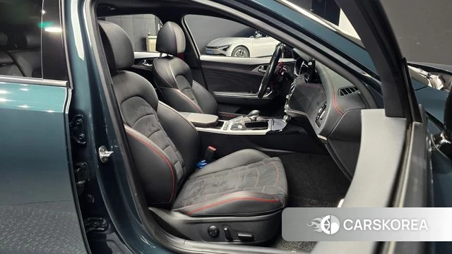 Kia Stinger Meister id 4793579 из Кореи 32