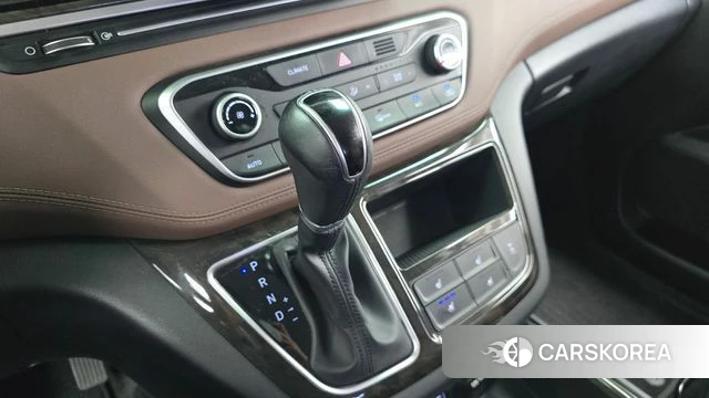 Hyundai The New Grand Starex id 4459571 из Кореи 29
