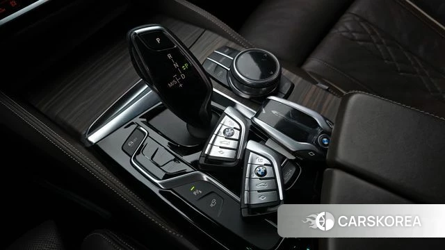 BMW 5 Series (G30) id 3943053 из Кореи 19