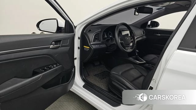 Hyundai Avante AD id 4378114 из Кореи 30