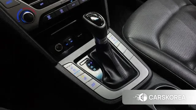 Hyundai Avante AD id 3568752 из Кореи 19