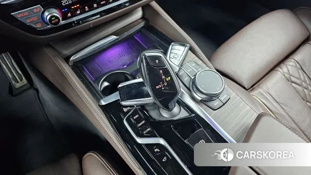 BMW 5 Series (G30) id 3635540 из Кореи 19