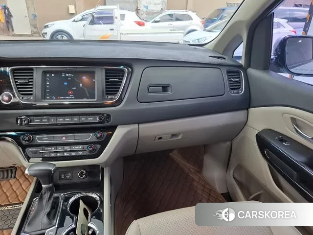 Kia The New Carnival id 3259019 из Кореи 19